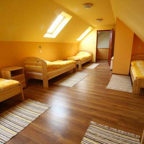 Tiszavirag Vendeghaz Villa Tiszabábolna Exteriör bild
